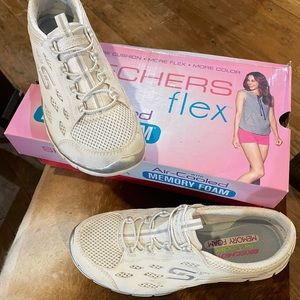 Skechers flex with Air- Cooled MEMORY FOAM